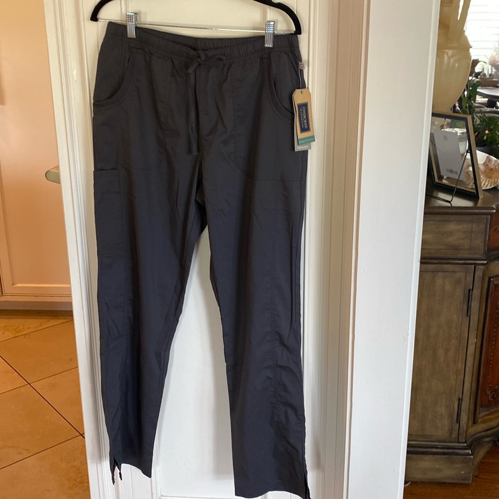 Women’s Cherokee Revolution scrub pant, size medium, pewter